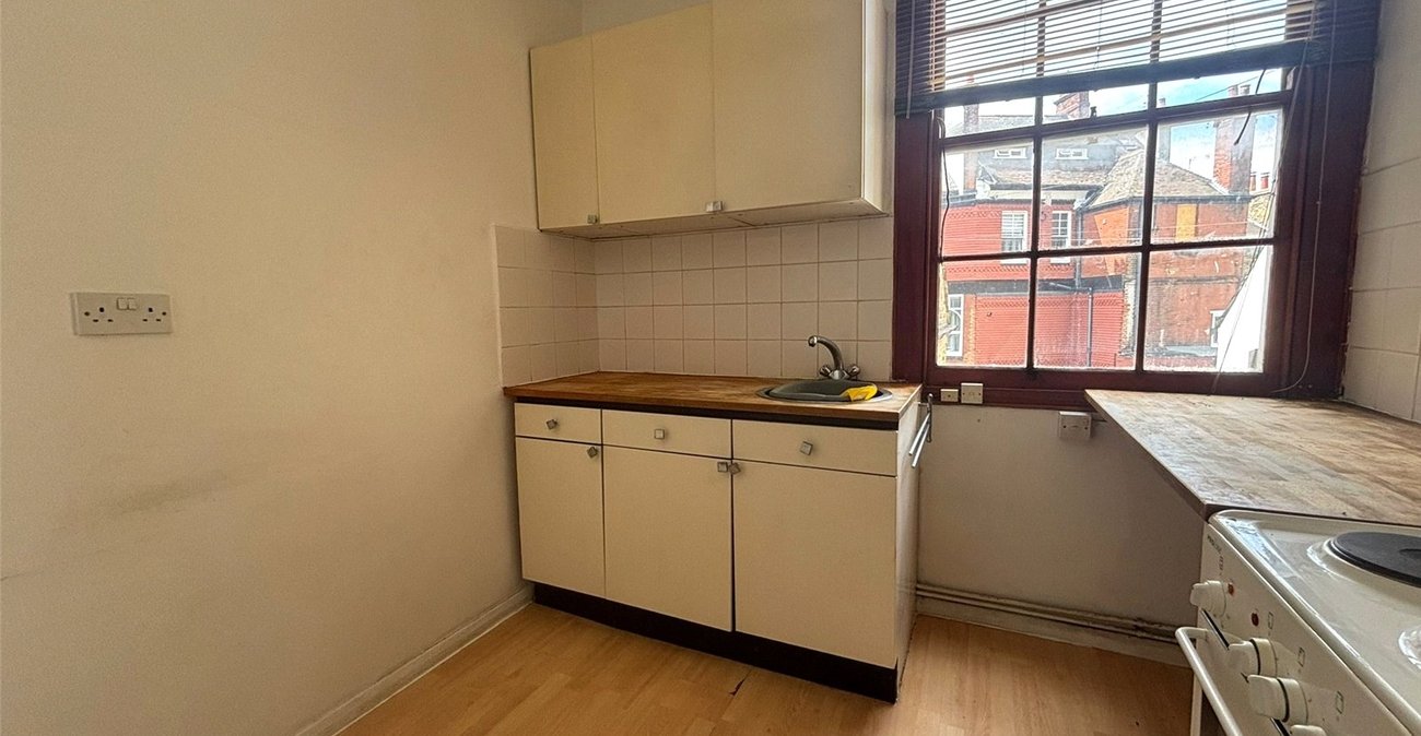 1 bedroom property for sale in Gravesend | Robinson Michael & Jackson