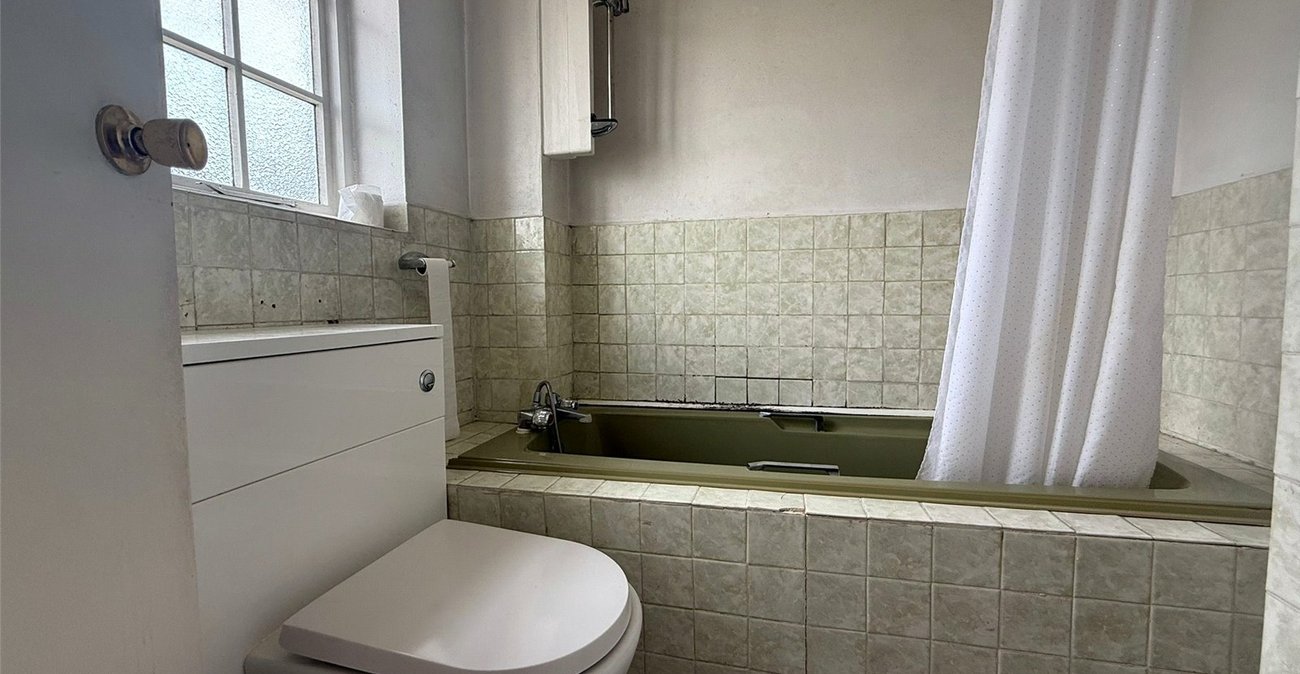 3 bedroom house for sale in Gravesend | Robinson Michael & Jackson