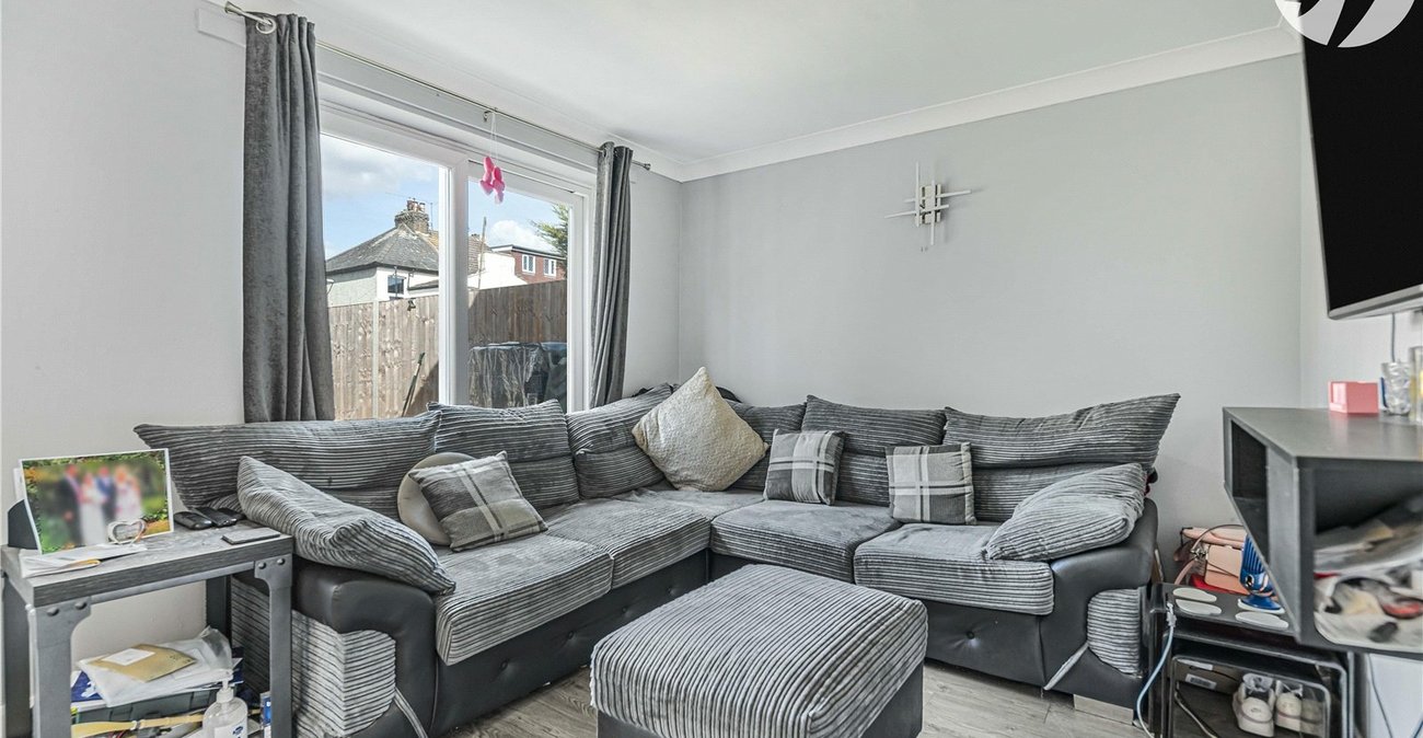 4 bedroom house for sale in Swanscombe | Robinson Jackson