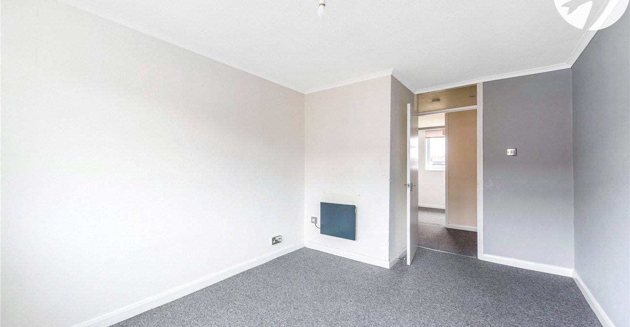 2 bedroom property for sale in Swanscombe | Robinson Jackson