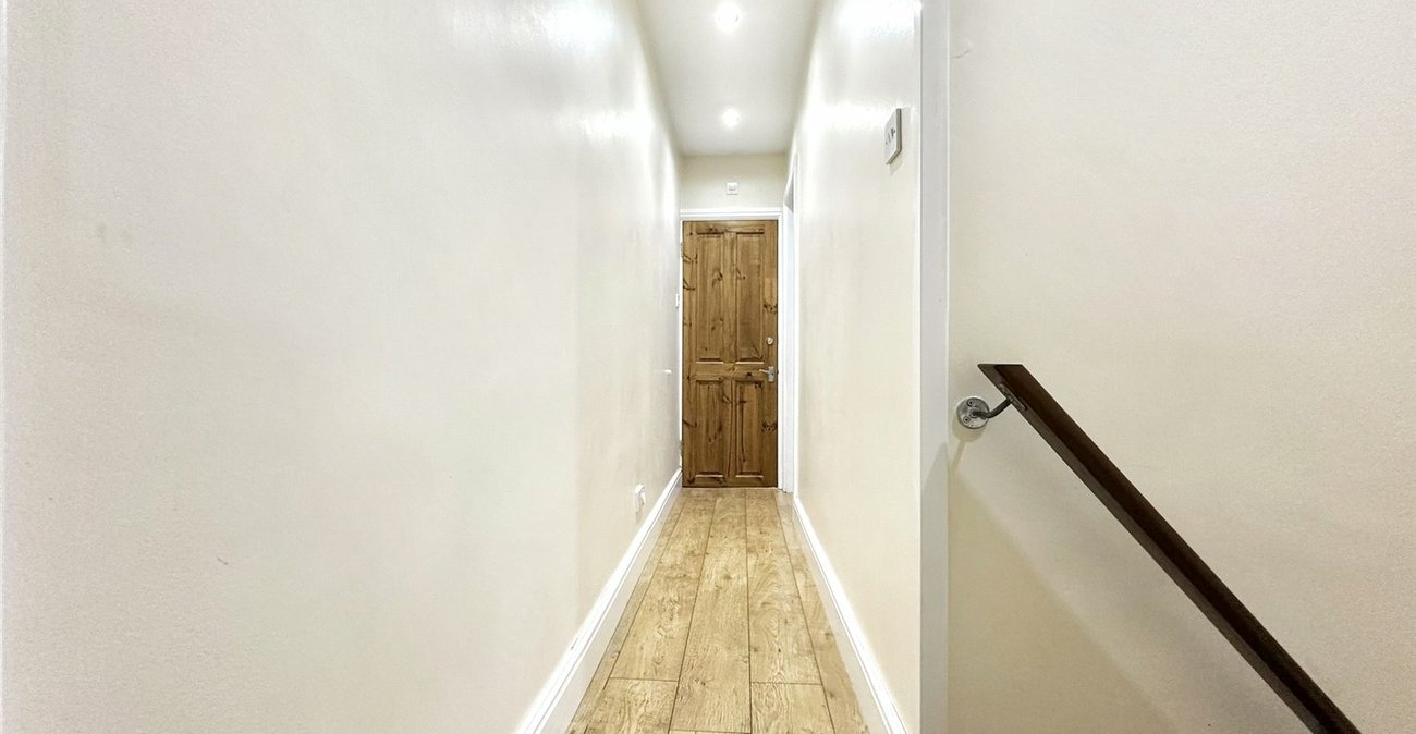 3 bedroom house for sale in Swanscombe | Robinson Jackson