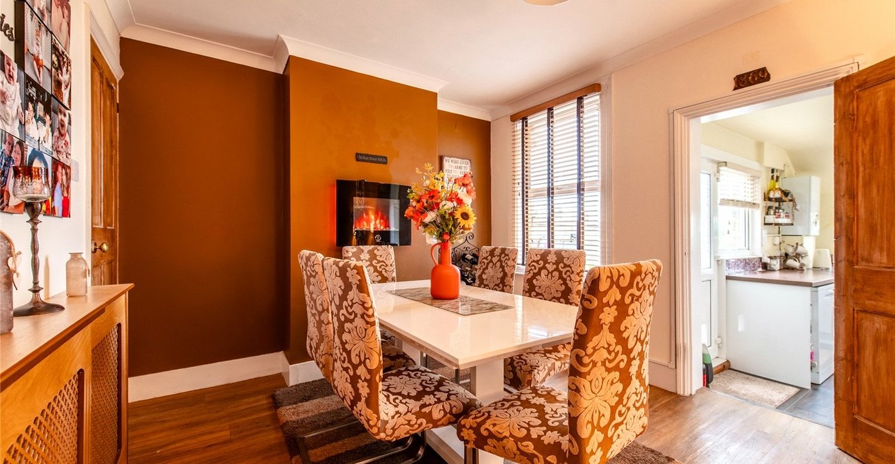 2 bedroom house for sale in Maidstone | Robinson Michael & Jackson