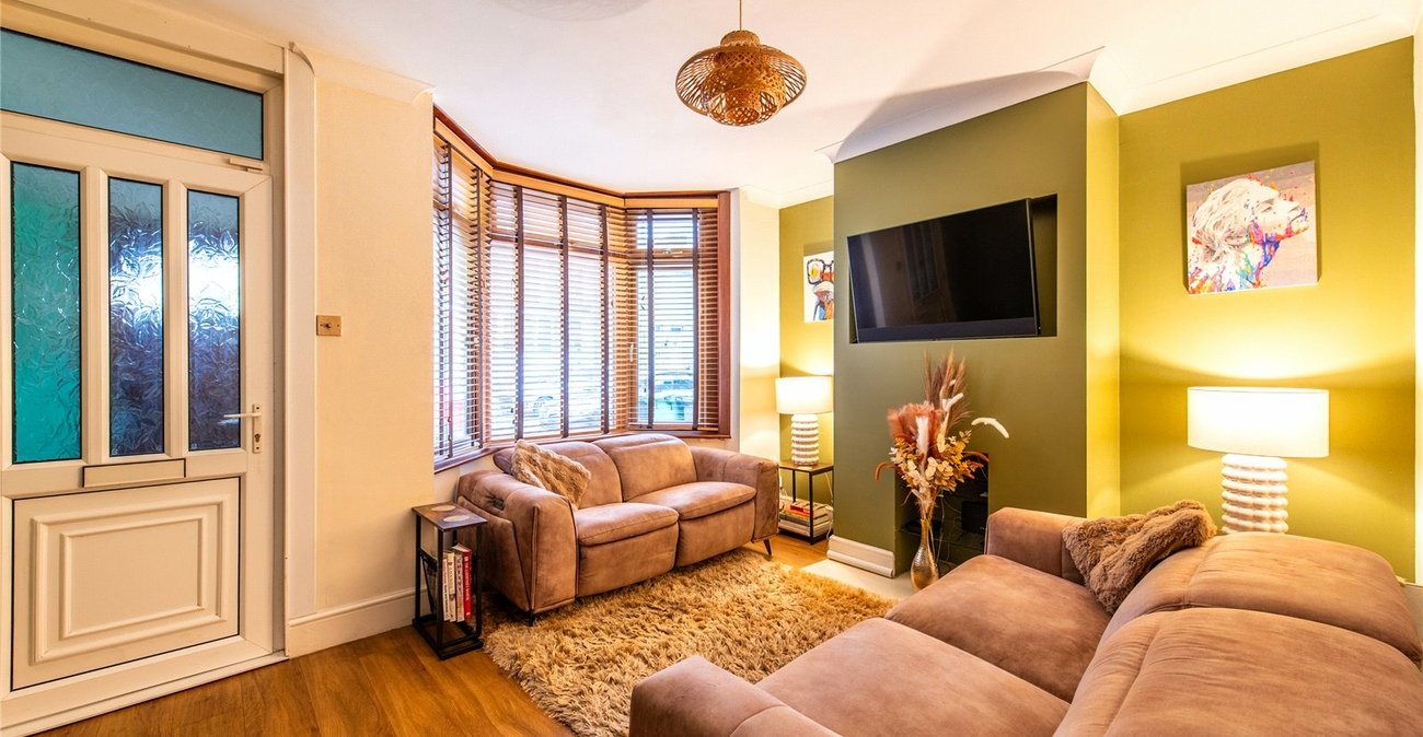 2 bedroom house for sale in Maidstone | Robinson Michael & Jackson