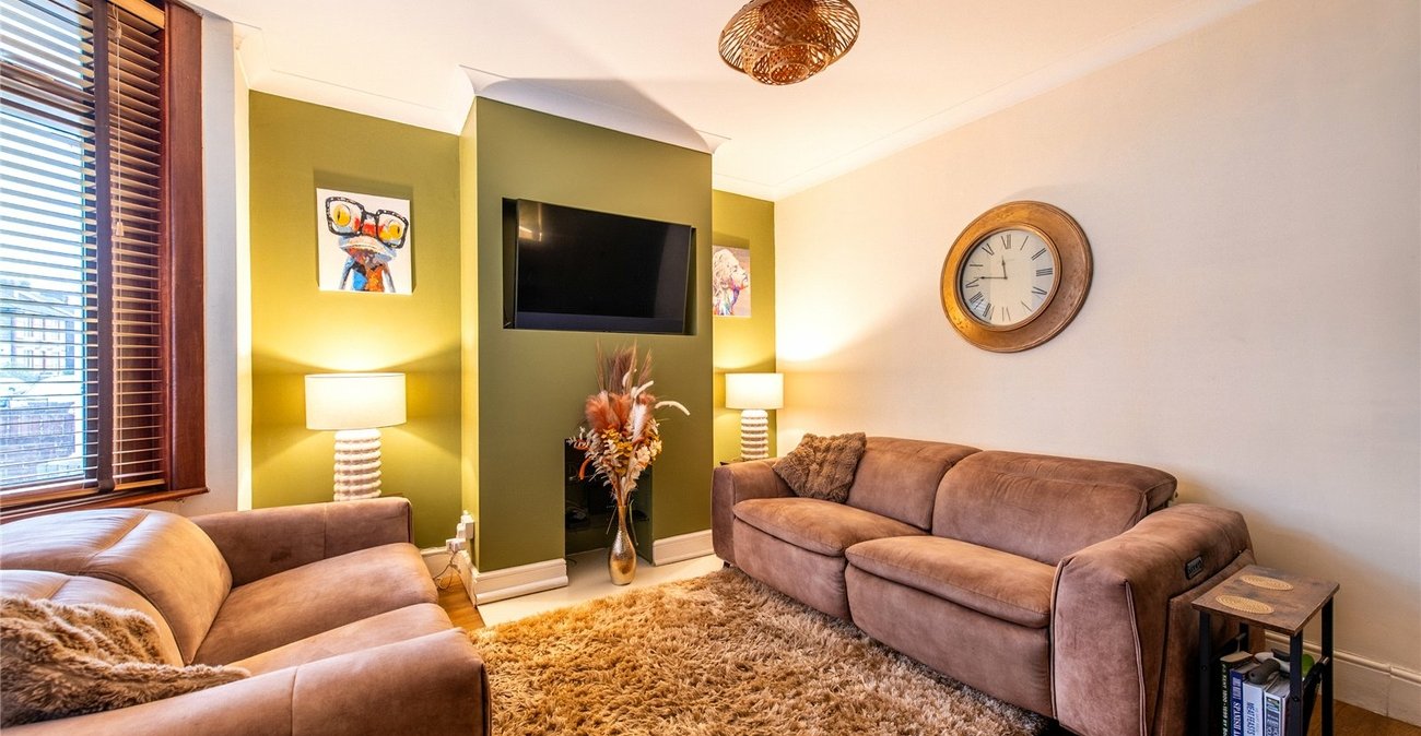 2 bedroom house for sale in Maidstone | Robinson Michael & Jackson