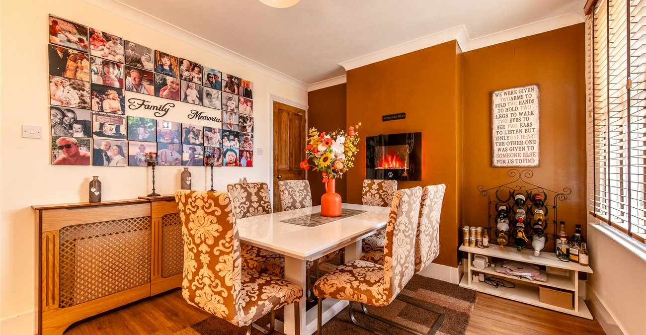 2 bedroom house for sale in Maidstone | Robinson Michael & Jackson