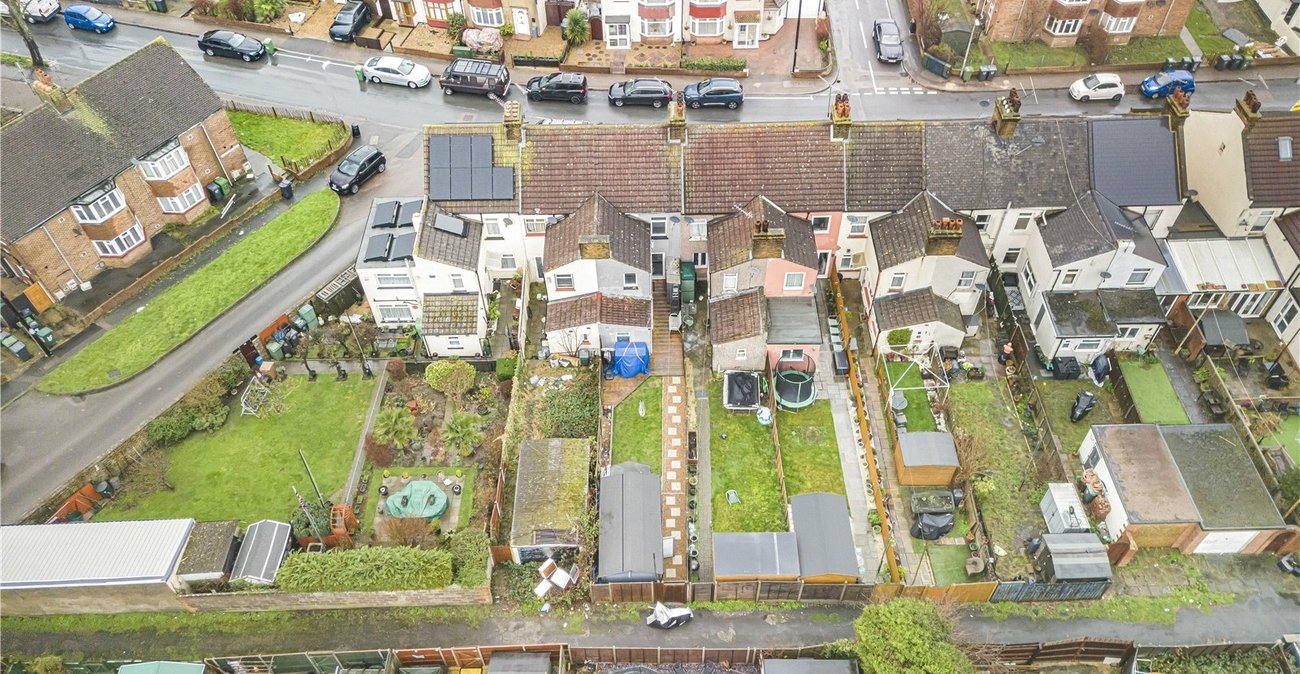 4 bedroom house for sale in Swanscombe | Robinson Jackson