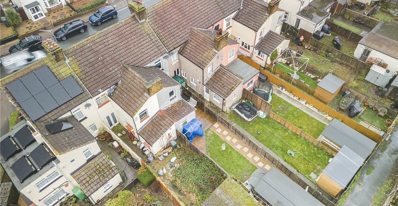 4 bedroom house for sale in Swanscombe | Robinson Jackson