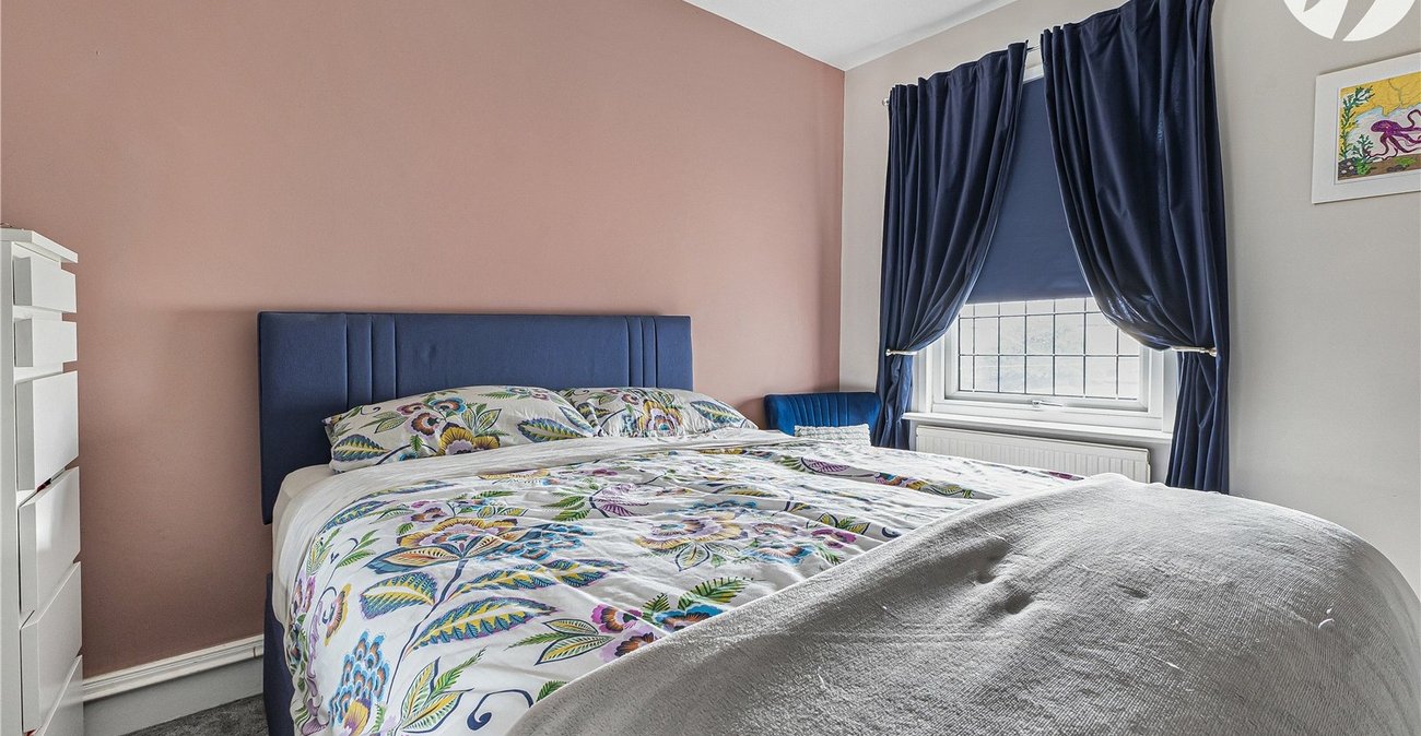 4 bedroom house for sale in Swanscombe | Robinson Jackson