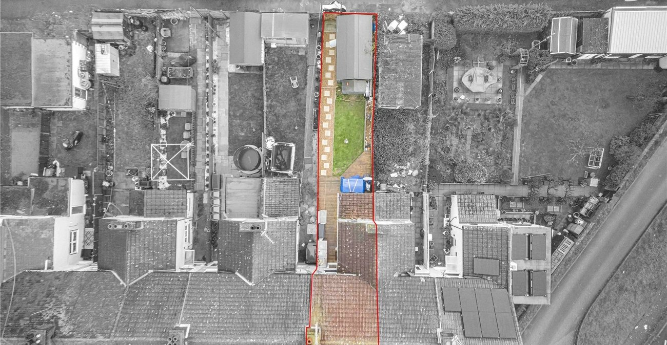 4 bedroom house for sale in Swanscombe | Robinson Jackson