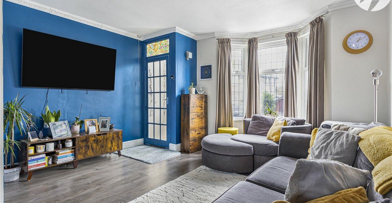 4 bedroom house for sale in Swanscombe | Robinson Jackson