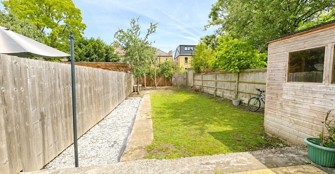 4 bedroom house for sale in London | Robinson Jackson