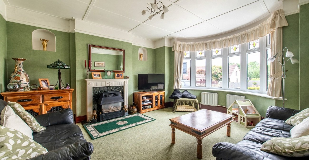 3 bedroom house for sale in Minster on Sea | Robinson Michael & Jackson