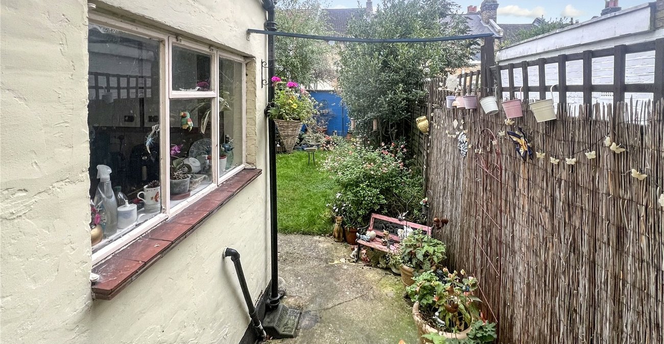 2 bedroom house for sale in Plumstead | Robinson Jackson