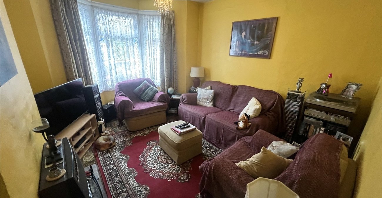 2 bedroom house for sale in Plumstead | Robinson Jackson