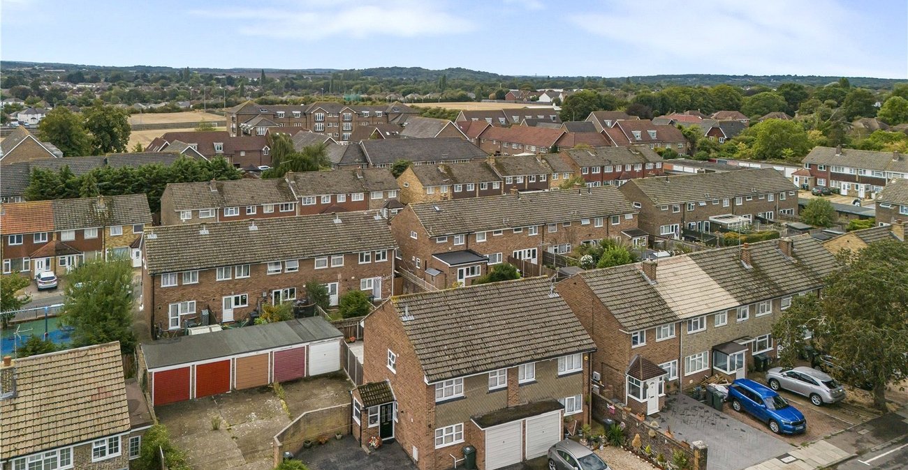 3 bedroom house for sale in West Dartford | Robinson Jackson