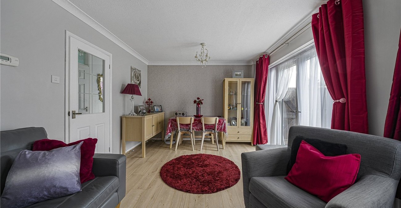 3 bedroom house for sale in West Dartford | Robinson Jackson