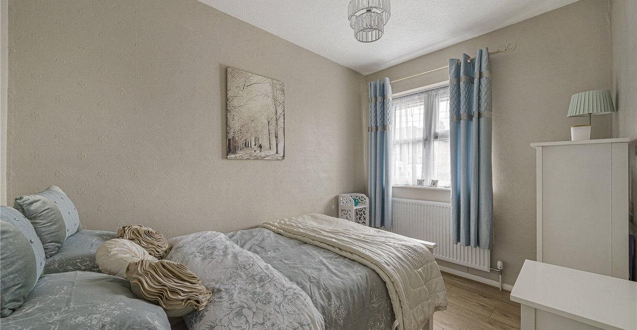 3 bedroom house for sale in West Dartford | Robinson Jackson