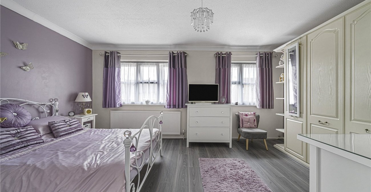 3 bedroom house for sale in West Dartford | Robinson Jackson