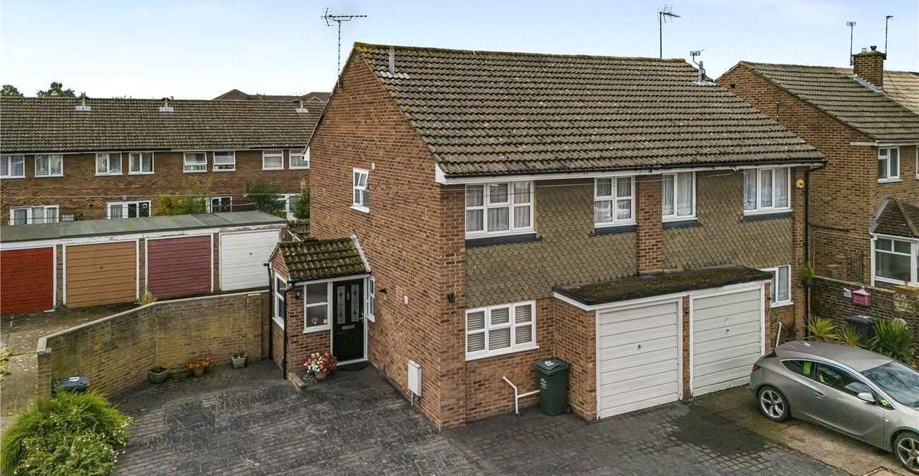 3 bedroom house for sale in West Dartford | Robinson Jackson
