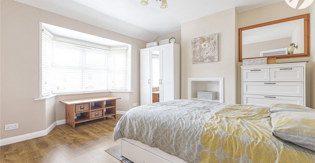 3 bedroom house for sale in Northfleet | Robinson Michael & Jackson