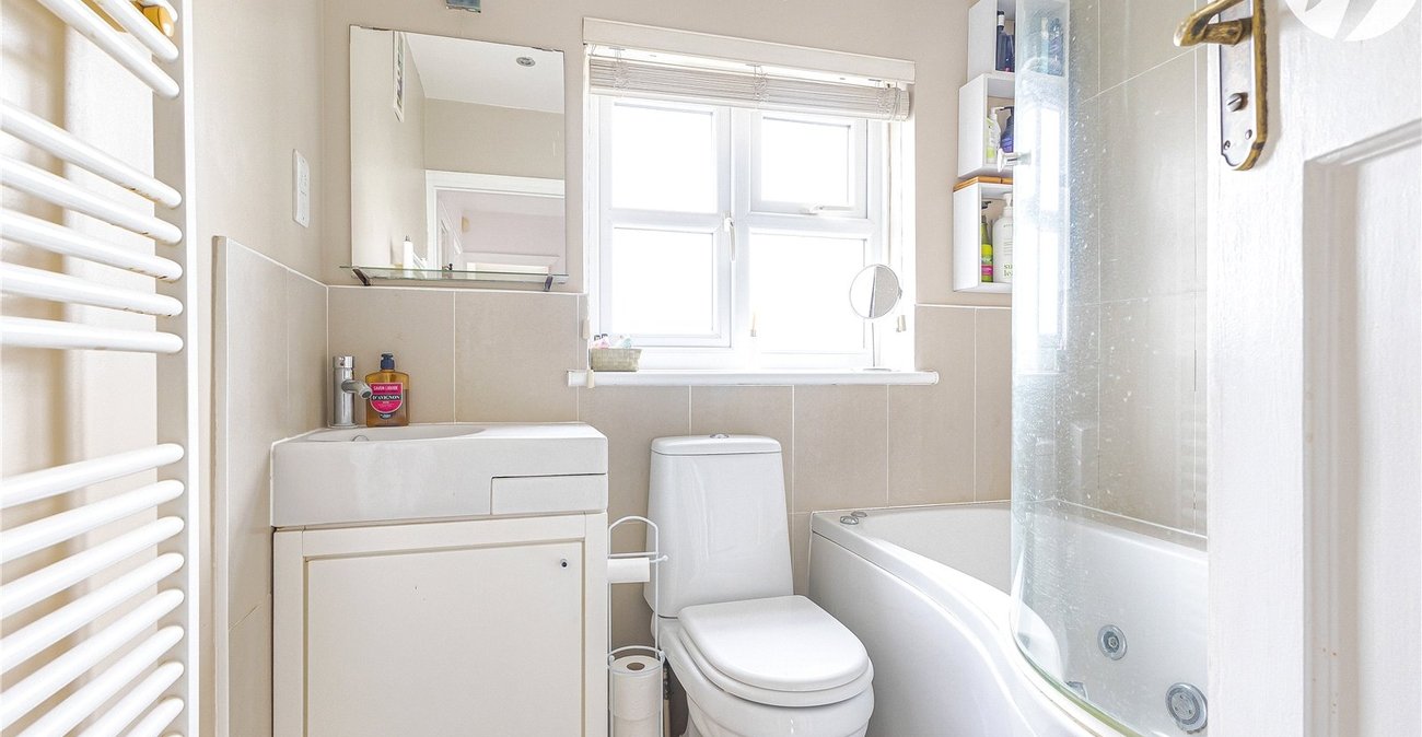 3 bedroom house for sale in Northfleet | Robinson Michael & Jackson