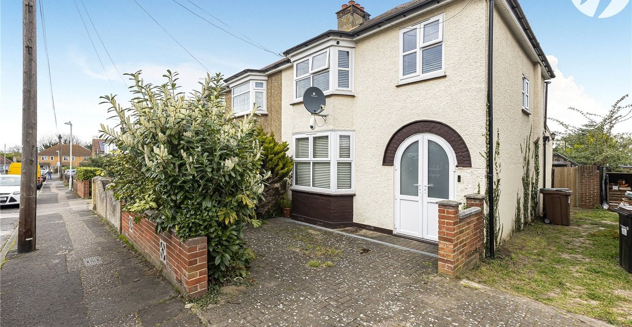 3 bedroom house for sale in Northfleet | Robinson Michael & Jackson