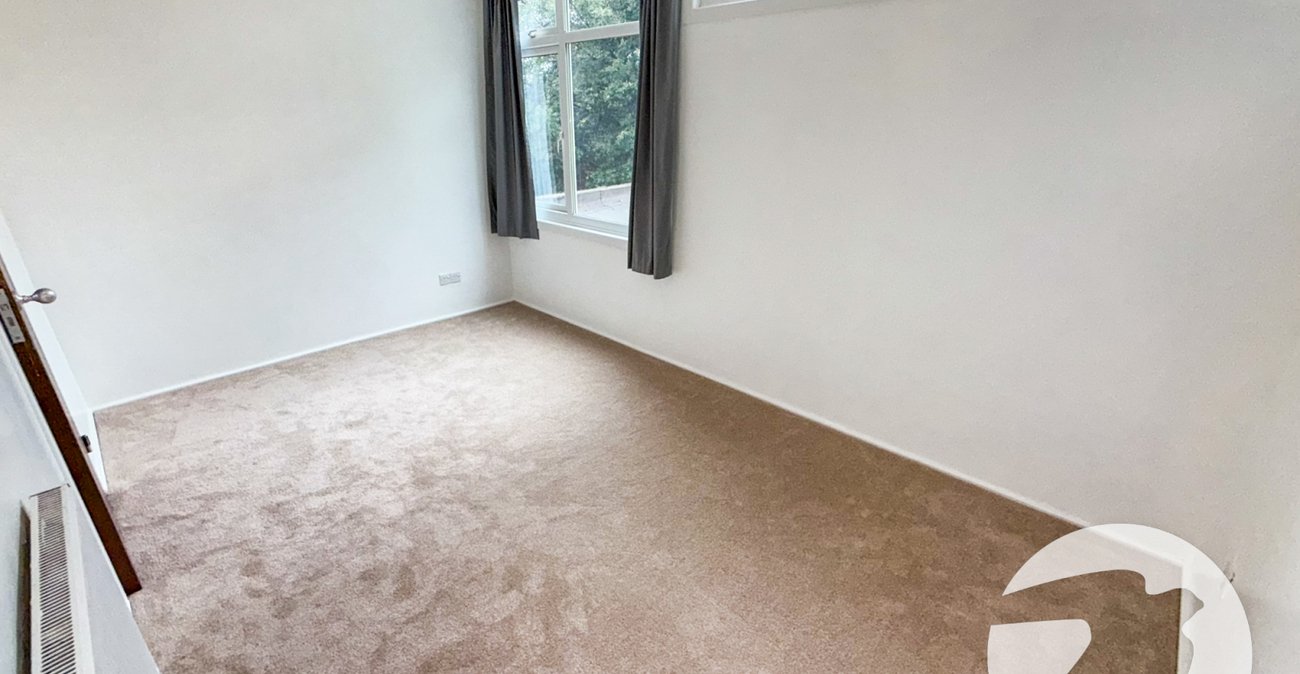 2 bedroom property for sale in Court Road | Robinson Jackson