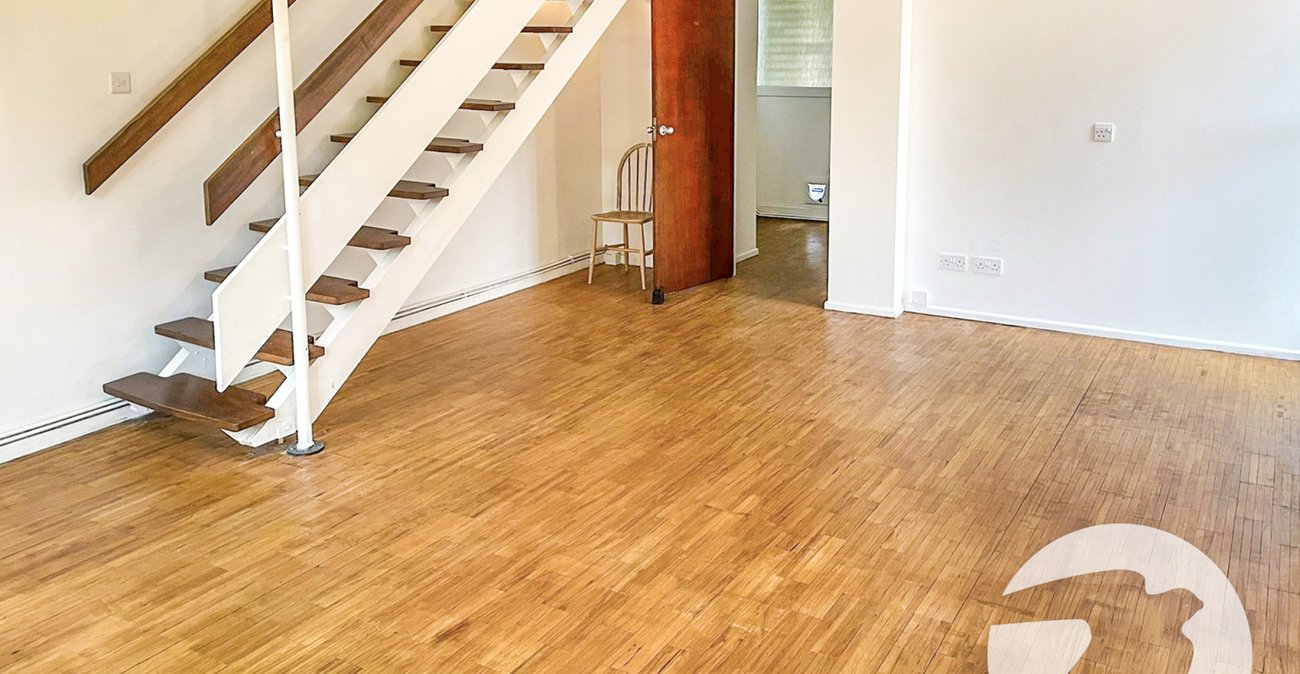 2 bedroom property for sale in Court Road | Robinson Jackson