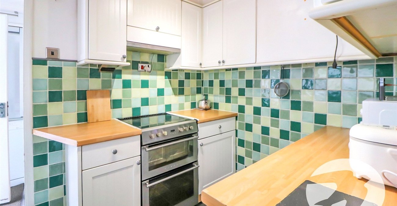 3 bedroom house for sale in Erith | Robinson Jackson