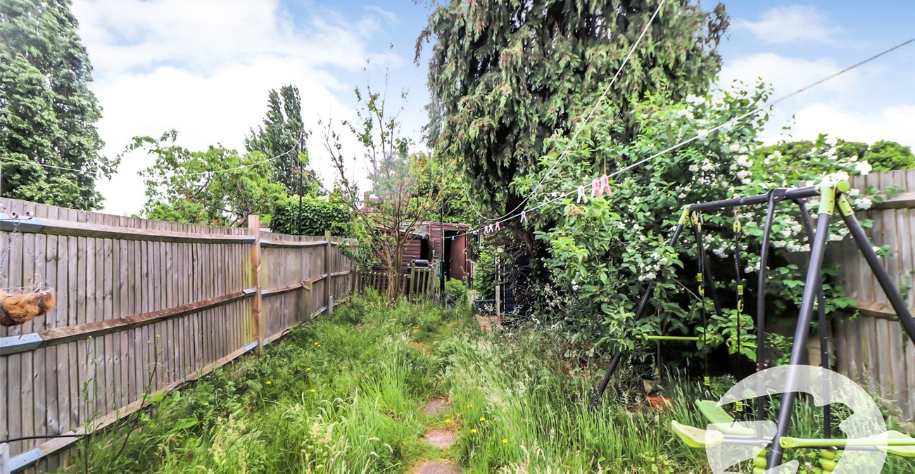 3 bedroom house for sale in Erith | Robinson Jackson