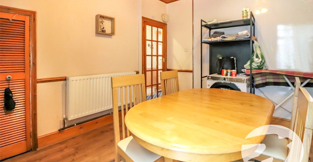3 bedroom house for sale in Erith | Robinson Jackson