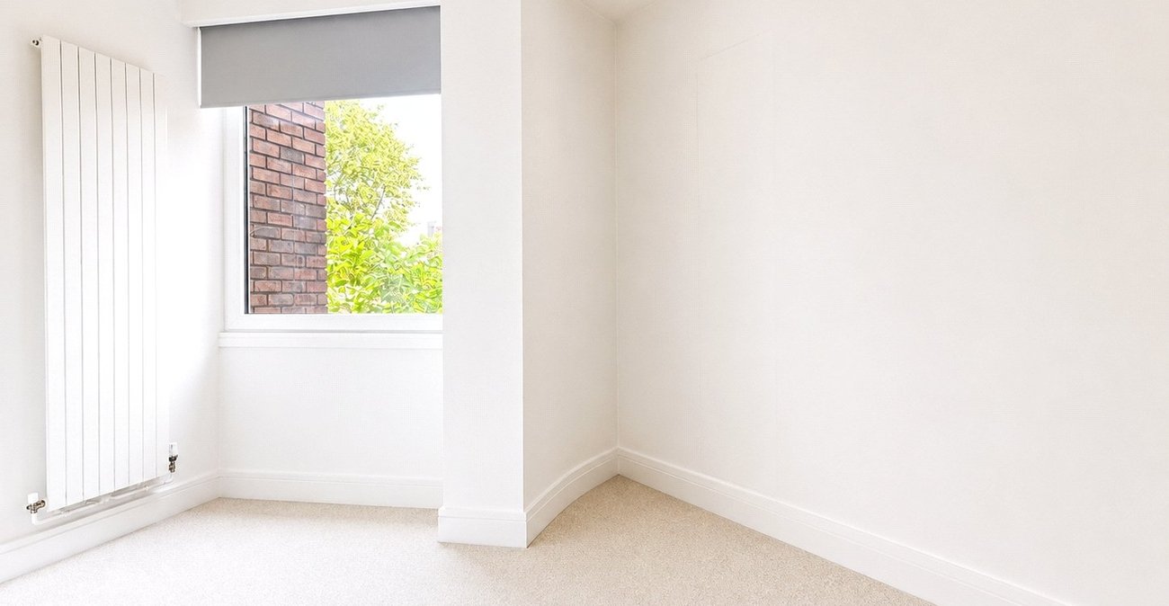 2 bedroom property for sale in London | Robinson Jackson