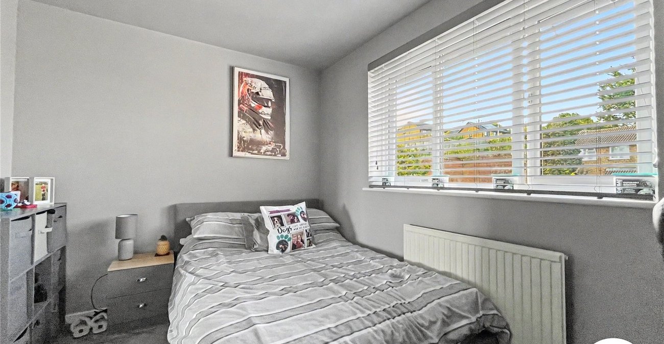 2 bedroom house for sale in Chatham | Robinson Michael & Jackson