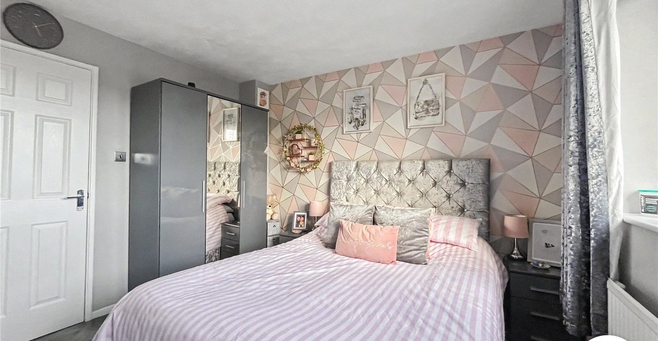 2 bedroom house for sale in Chatham | Robinson Michael & Jackson