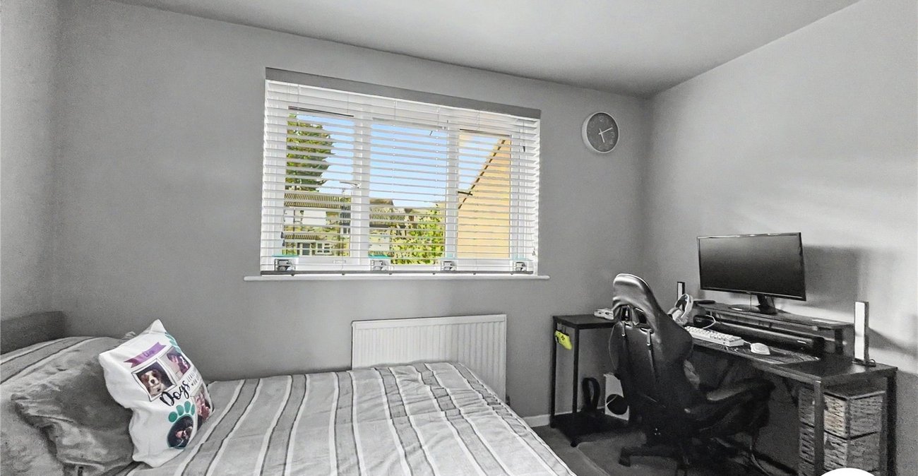 2 bedroom house for sale in Chatham | Robinson Michael & Jackson