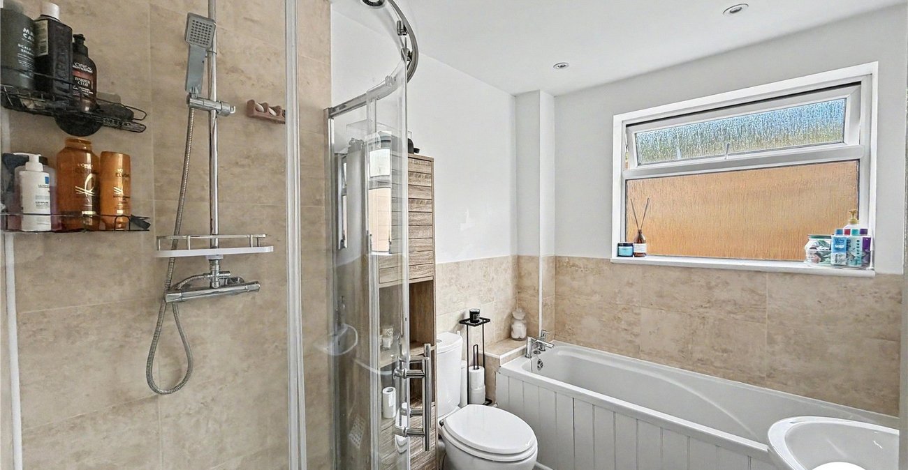 3 bedroom house for sale in Walderslade | Robinson Michael & Jackson