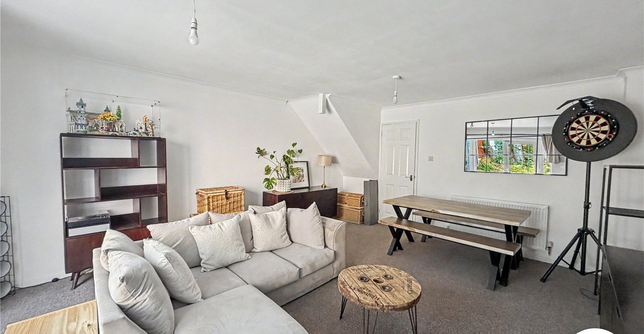 3 bedroom house for sale in Walderslade | Robinson Michael & Jackson