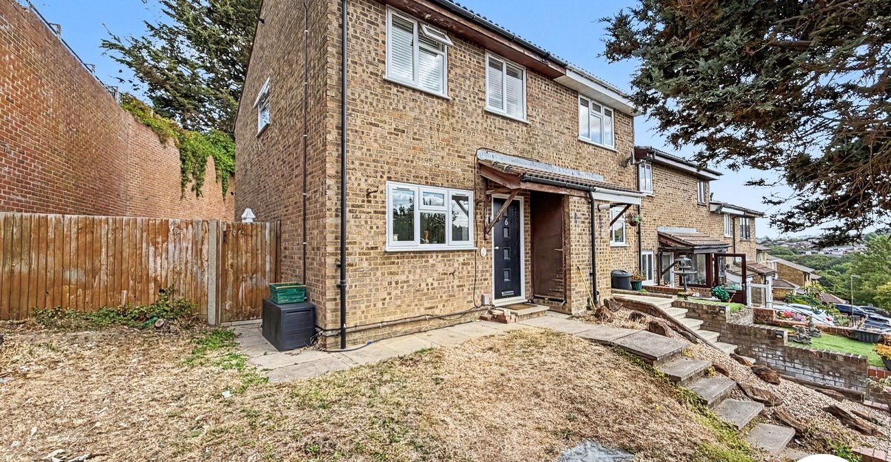 3 bedroom house for sale in Walderslade | Robinson Michael & Jackson