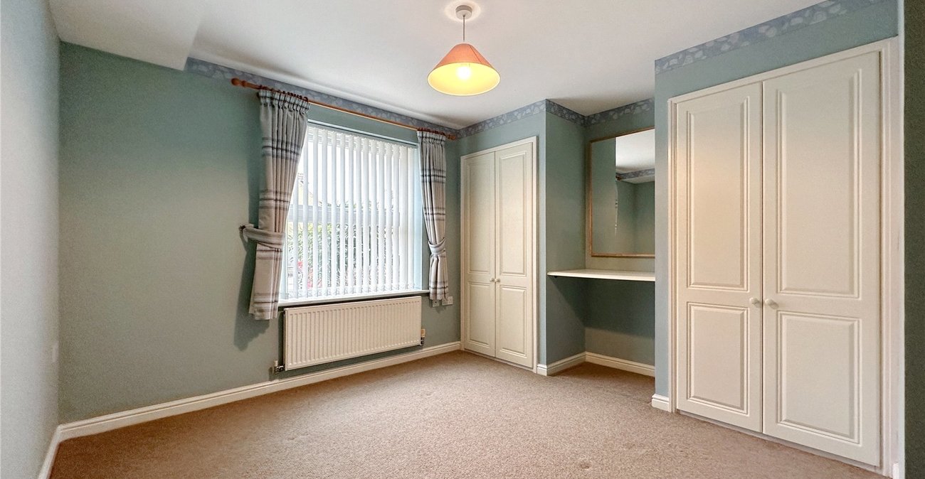 2 bedroom property for sale in Kemsley | Robinson Michael & Jackson