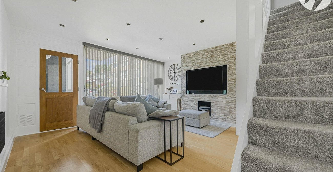 2 bedroom house for sale in Dartford | Robinson Jackson