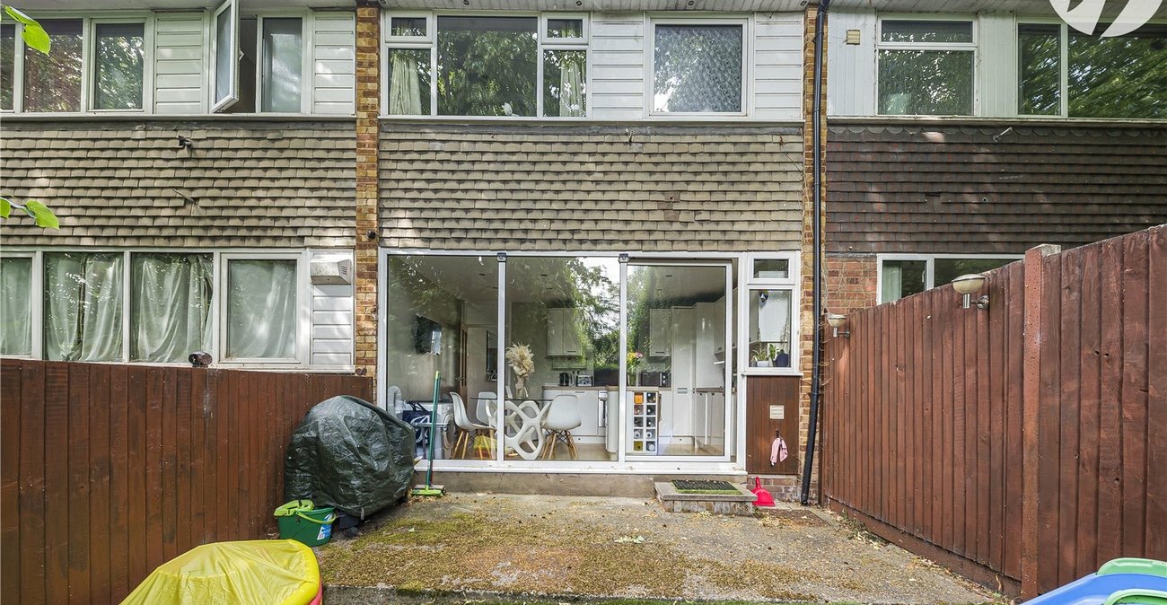2 bedroom house for sale in Dartford | Robinson Jackson