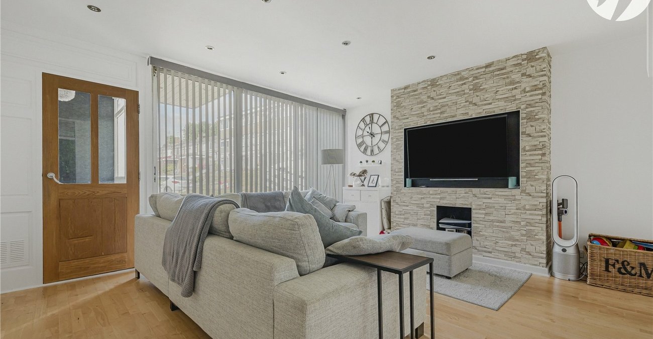 2 bedroom house for sale in Dartford | Robinson Jackson