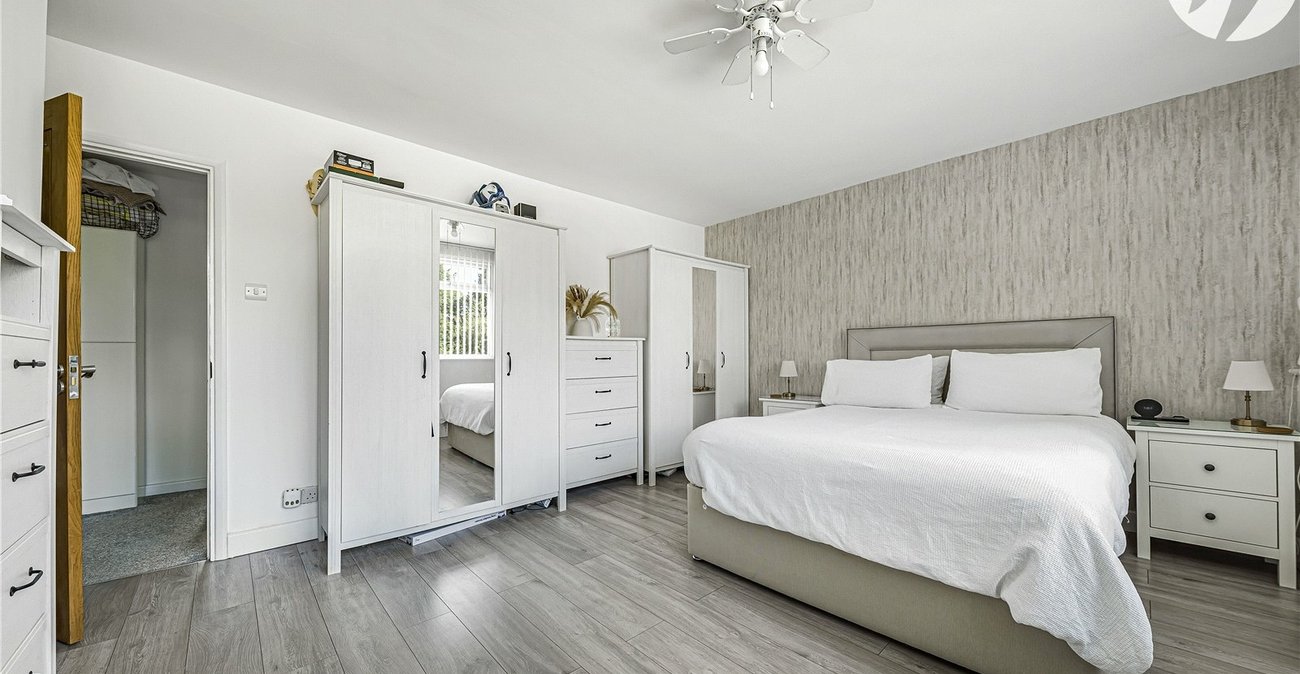 2 bedroom house for sale in Dartford | Robinson Jackson
