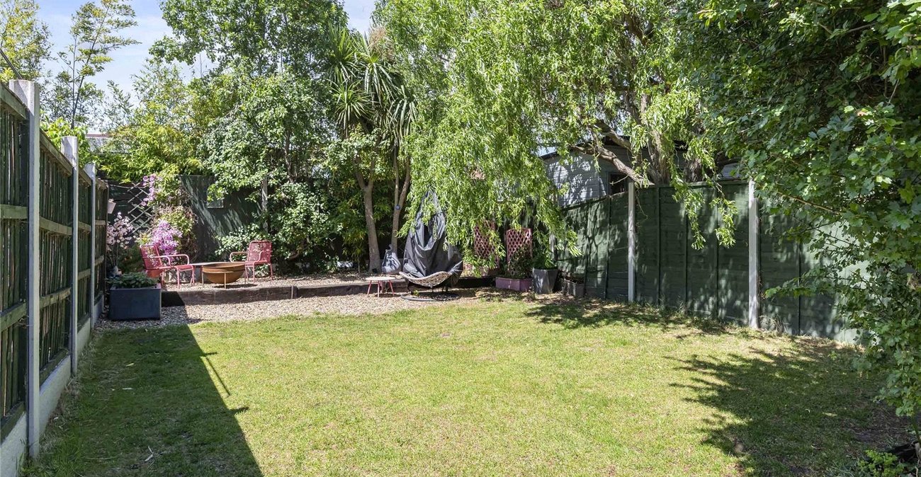 2 bedroom house for sale in Welling | Robinson Jackson
