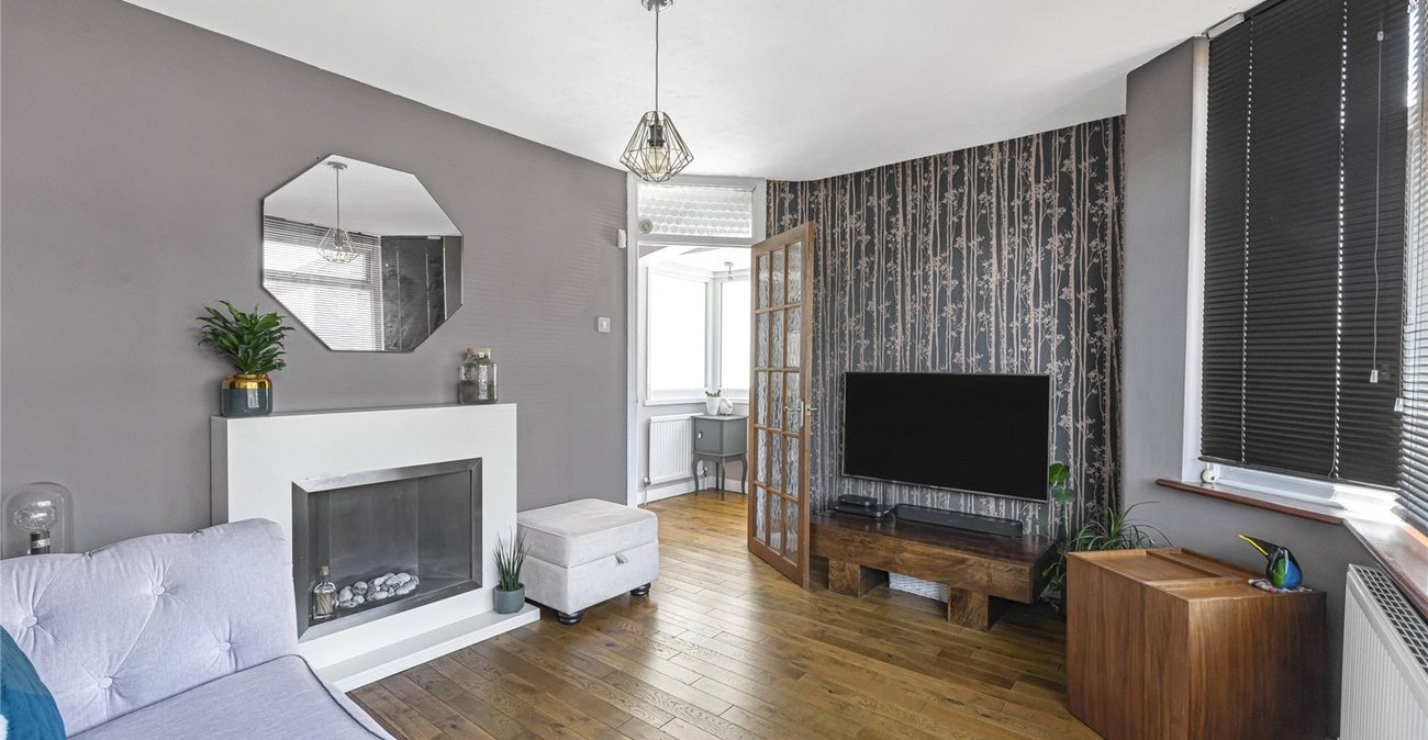2 bedroom house for sale in Welling | Robinson Jackson