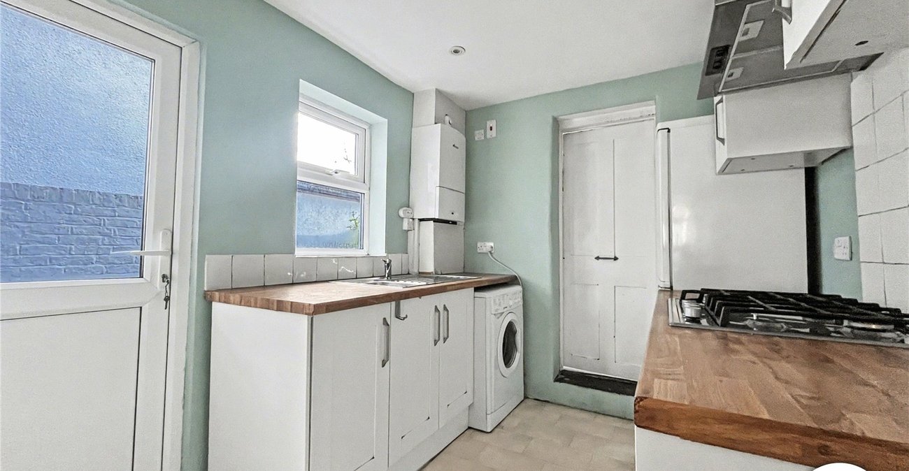 2 bedroom house for sale in Strood | Robinson Michael & Jackson