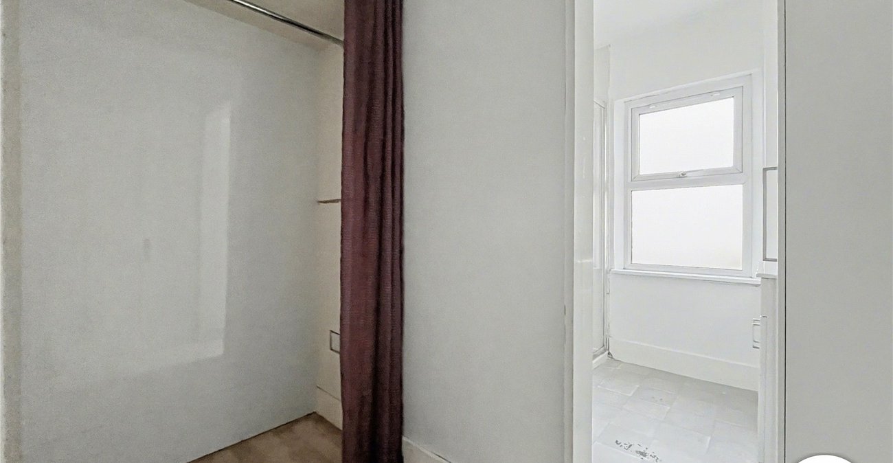 2 bedroom house for sale in Strood | Robinson Michael & Jackson