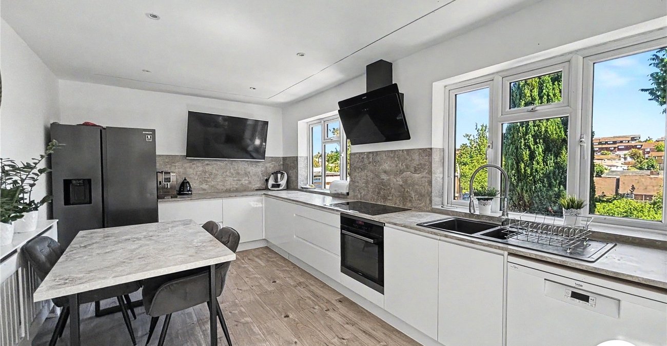2 bedroom house for sale in Chatham | Robinson Michael & Jackson