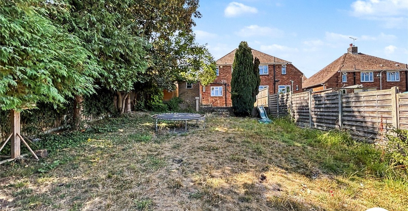 2 bedroom house for sale in Chatham | Robinson Michael & Jackson