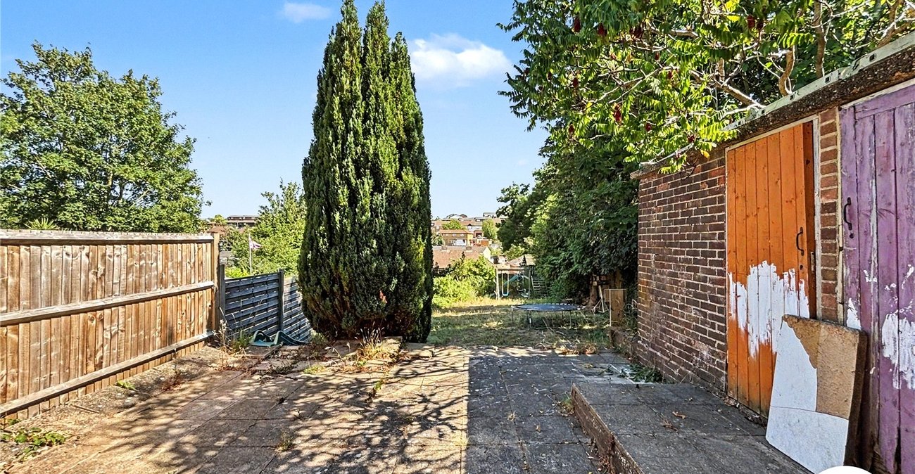 2 bedroom house for sale in Chatham | Robinson Michael & Jackson